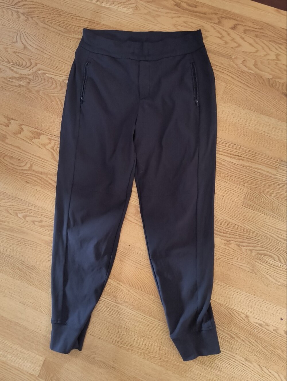 Athleta Black Headlands Hybrid Trek Jogger Size 10